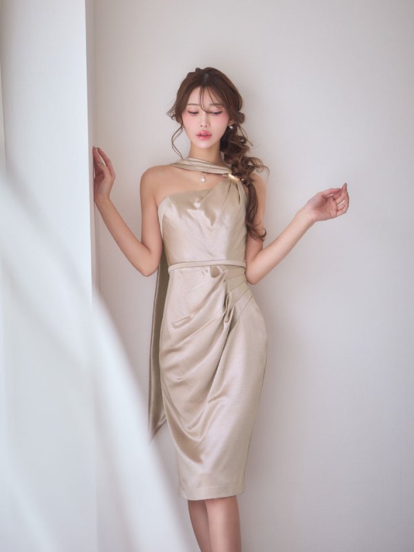 シャンパン　モデル：るりぴ　身長：165cm　着用サイズ：Sサイズ