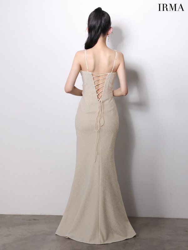 シャンパン　モデル：まおちゃる　身長：158cm　着用サイズ：Mサイズ