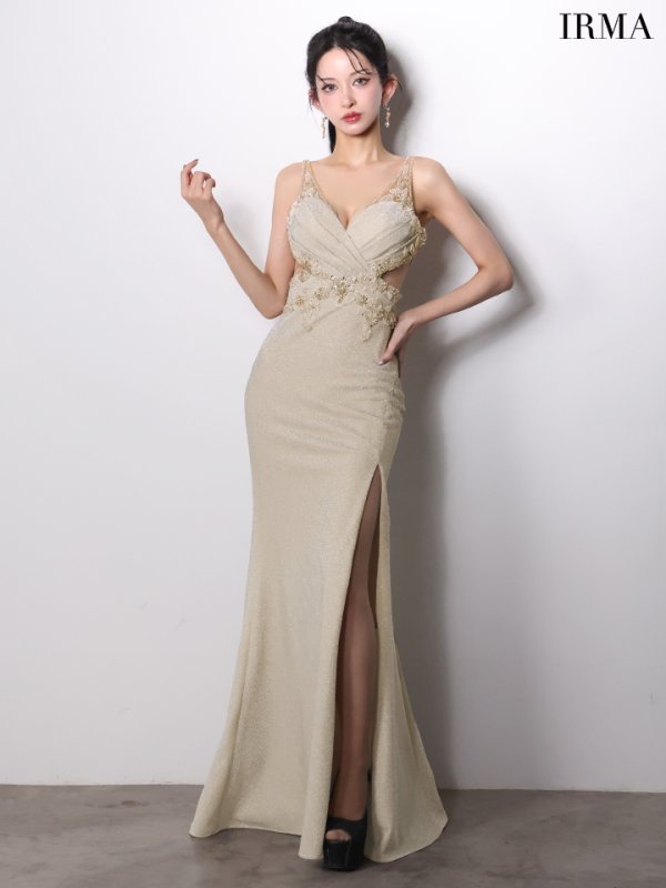 シャンパン　モデル：まおちゃる　身長：158cm　着用サイズ：Mサイズ