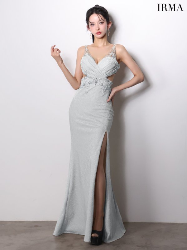 シルバー　モデル：まおちゃる　身長：158cm　着用サイズ：Mサイズ