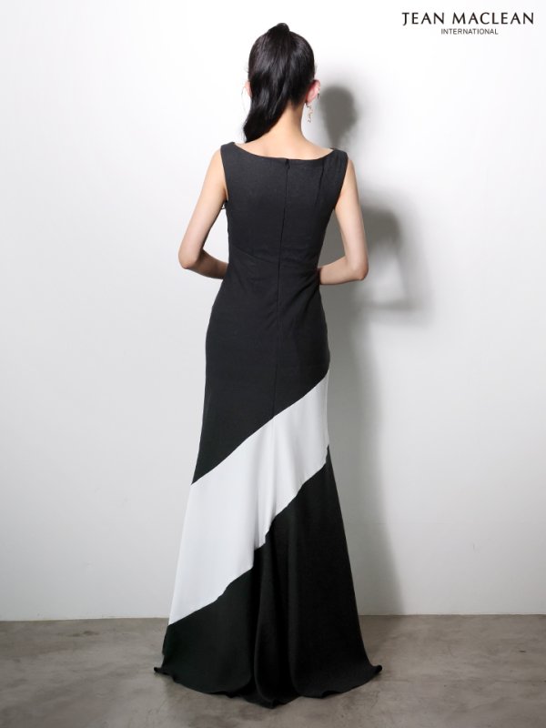 ブラック　モデル：まおちゃる　身長：158cm　着用サイズ：Mサイズ