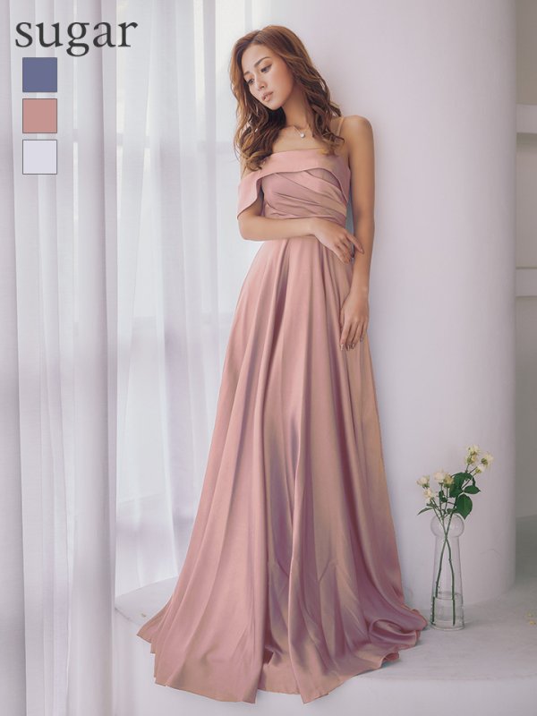 ピンクベージュ　モデル：カレン　身長：165cm　着用サイズ：Sサイズ