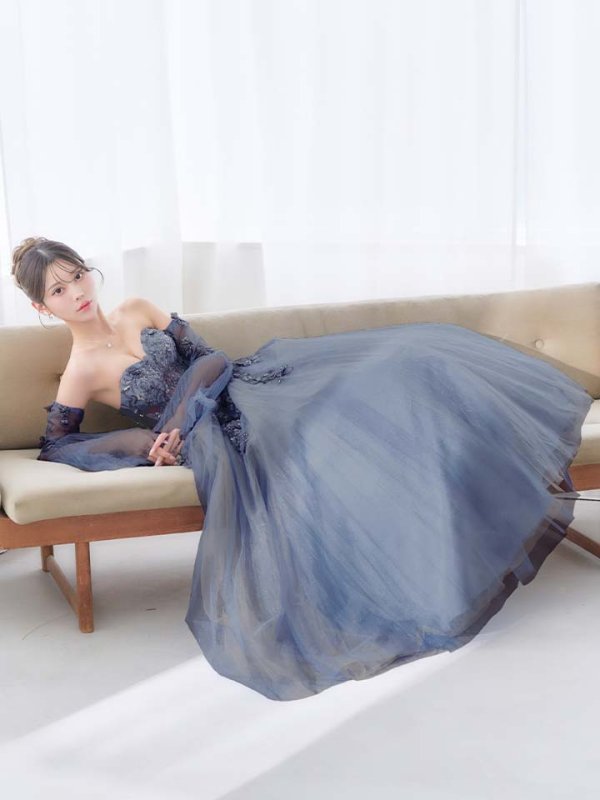 ロストブルー　モデル：るりぴ　身長：165cm　着用サイズ：Sサイズ