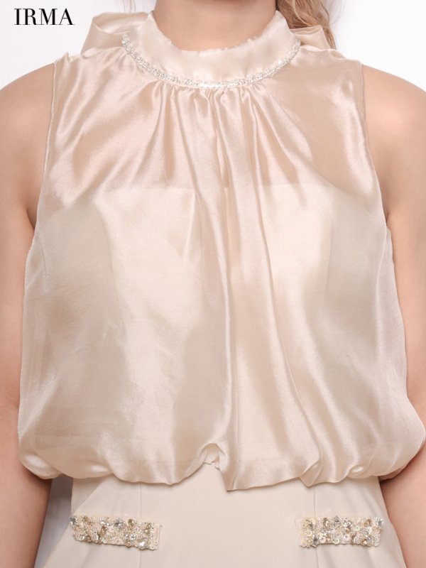 シャンパン　モデル：如月れい　身長：156cm　着用サイズ：Sサイズ