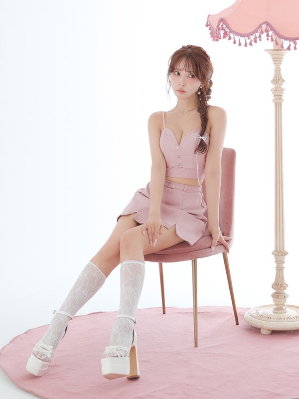ピンク　モデル：三上悠亜　身長：159cm　着用サイズ：Sサイズ