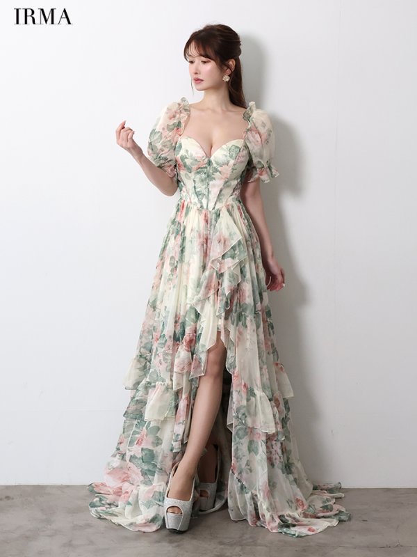 クリーム　モデル：ゆめ　身長：160cm　着用サイズ：Mサイズ