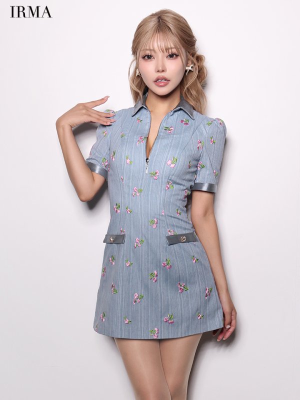 ブルー　モデル：如月れい　身長：156cm　着用サイズ：Sサイズ