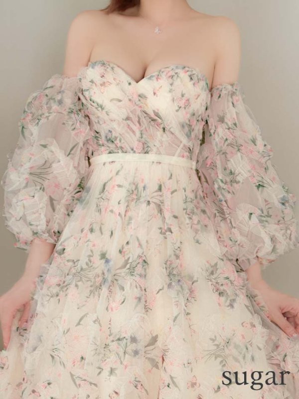 クリーム　モデル：れみ　身長：163cm　着用サイズ：Sサイズ