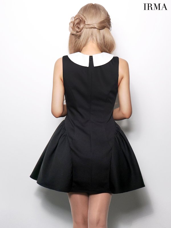 ブラック　モデル：如月れい　身長：156cm　着用サイズ：Sサイズ