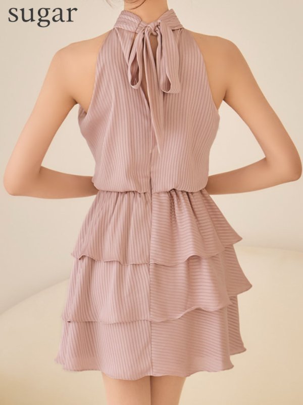 ピンク　モデル：明日花キララ　身長：162cm 着用サイズ：Sサイズ