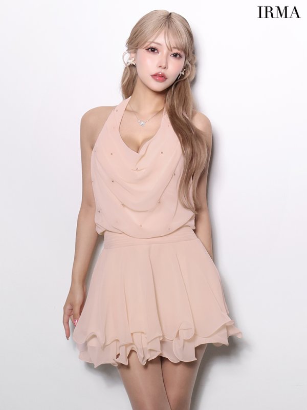 ピンクベージュ　モデル：如月れい　身長：156cm　着用サイズ：Sサイズ