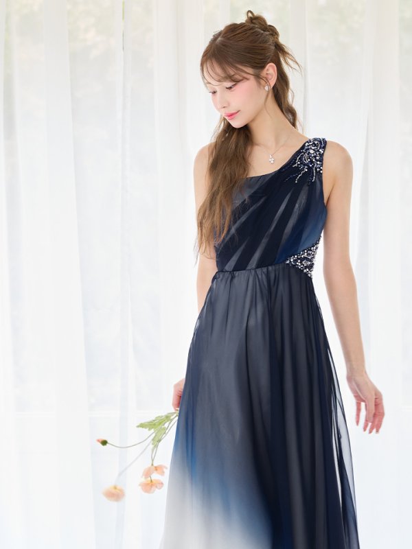 ネイビー　モデル：るりぴ　身長：165cm　着用サイズ：Sサイズ