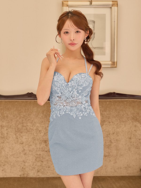 アイリスブルー　モデル：カルア　身長：156cm　着用サイズ：Sサイズ