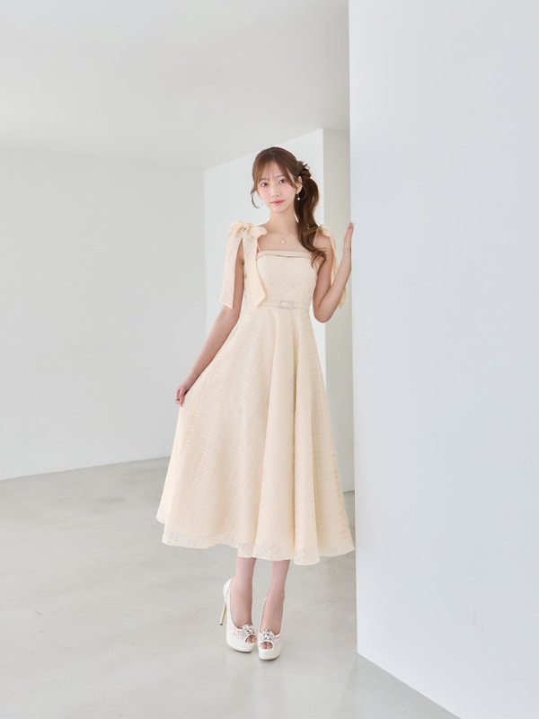 シャンパン モデル：あすか　身長：170cm　着用サイズ：Sサイズ