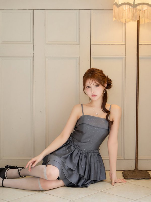 ダークグレー　モデル：ももか　身長：156cm　着用サイズ：Sサイズ