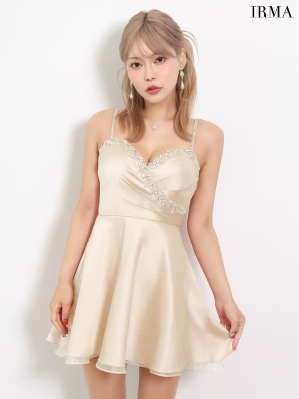 バニラ　モデル：如月れい　身長：156cm　着用サイズ：Sサイズ