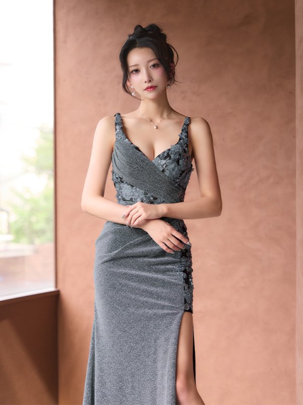 ブラックスティール　モデル：ゆいぴす　身長：170cm　着用サイズ：Sサイズ