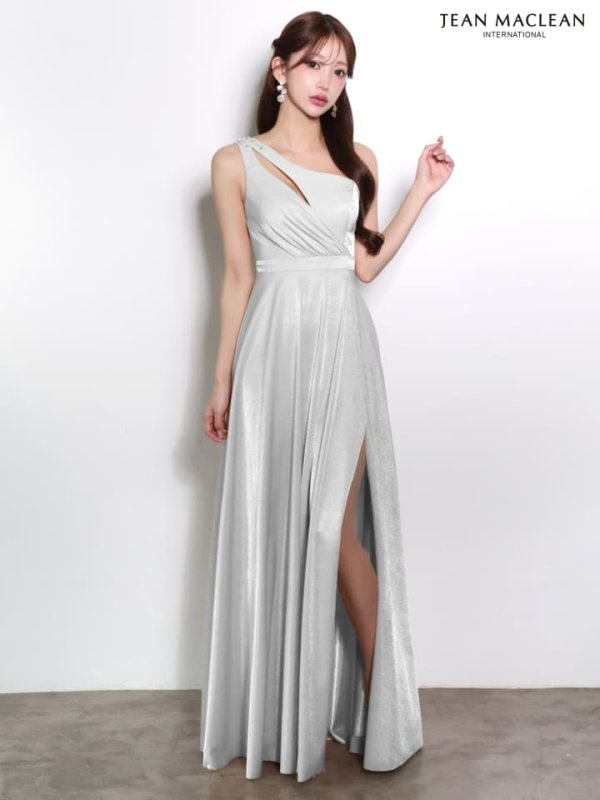 シルバー　モデル：みほ　身長：162cm　着用サイズ：Mサイズ