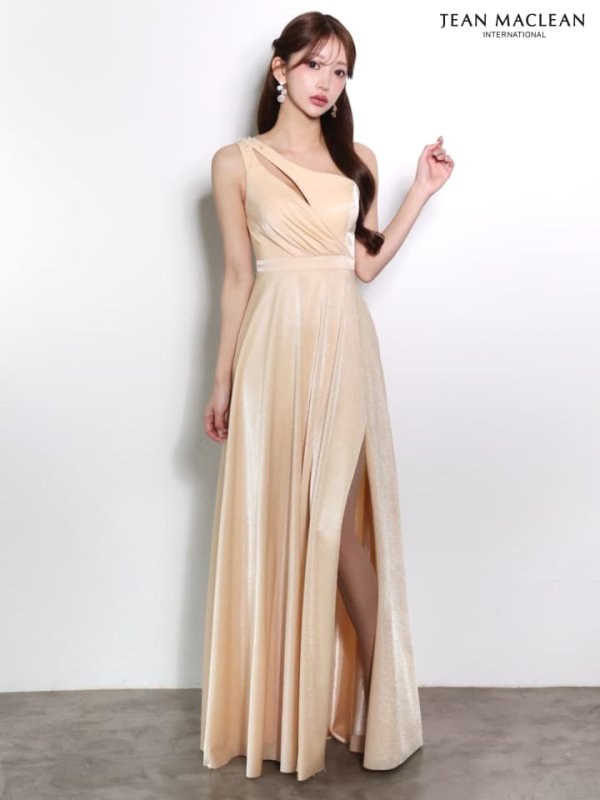 シャンパン　モデル：みほ　身長：162cm　着用サイズ：Mサイズ