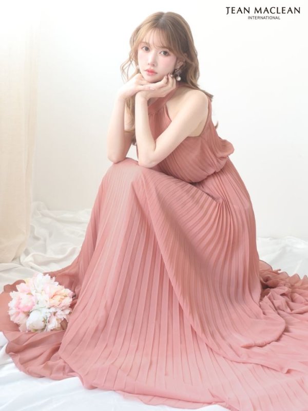 ダスティーピンク　モデル：ゆめ　身長：160cm　着用サイズ：Sサイズ