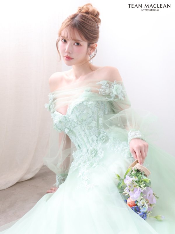 グリーン　モデル：ゆめ　身長：160cm　着用サイズ：Mサイズ