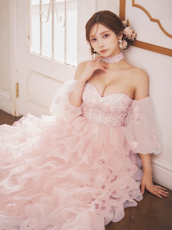 ピンクベージュ　モデル：まみ　身長：161cm　着用サイズ：Sサイズ