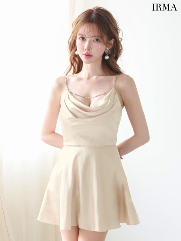 バニラ　モデル：ゆめ　身長：160cm　着用サイズ：Sサイズ