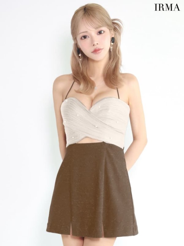 モカブラウン モデル：如月れい　身長：156cm　着用サイズ：Sサイズ