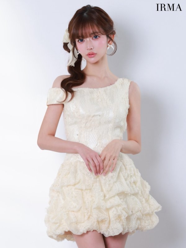 シャンパン　モデル：飛鳥　身長：160cm　着用サイズ：Sサイズ