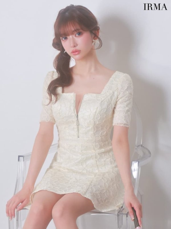 シャンパン　モデル：飛鳥　身長：160cm　着用サイズ：XSサイズ