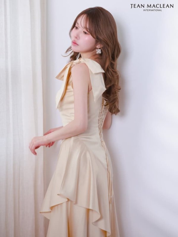 シャンパン　モデル：ゆめ　身長：160cm　着用サイズ：Mサイズ