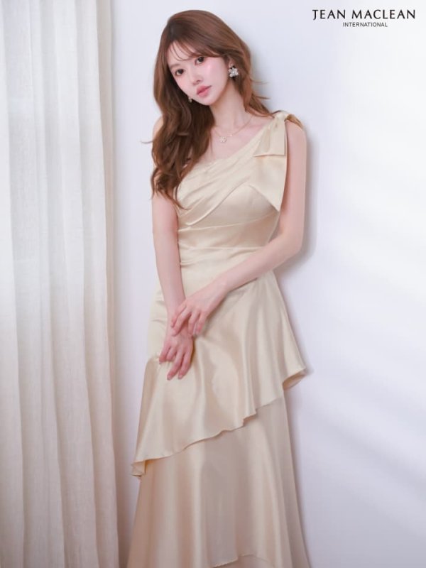 シャンパン　モデル：ゆめ　身長：160cm　着用サイズ：Mサイズ