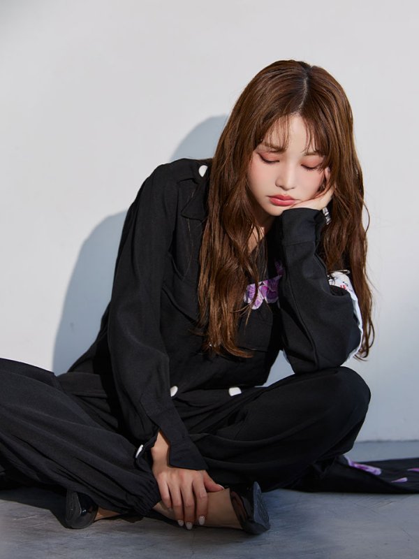 モデル：吉木千沙都 身長：158cm　着用サイズ：S-Mサイズ