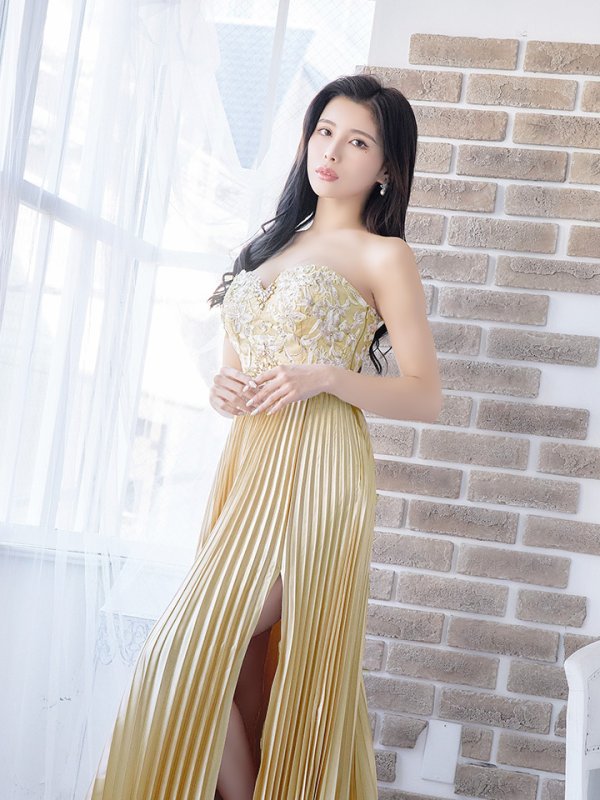 画像2: 【IRMA/イルマ】プリーツ/ベアデザイン/スピンドル/サテン/キャバドレスlong[HC03] (2)