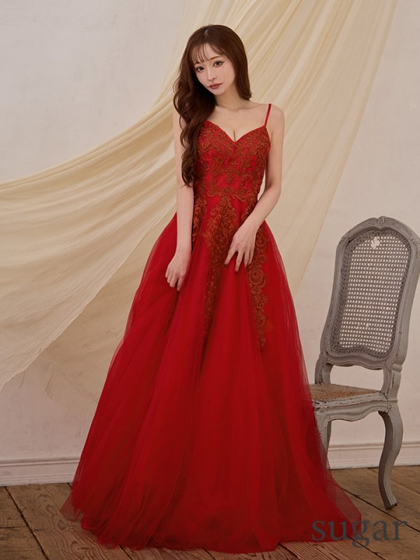 レッド　モデル：真優川咲　身長：158cm　着用サイズ：Sサイズ