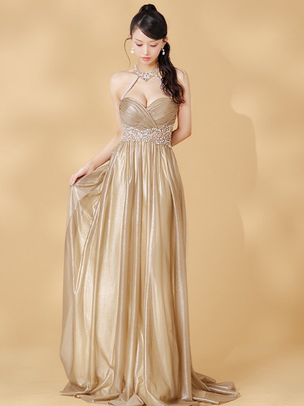 ゴールド モデル：まおちゃる　身長：158cm　着用サイズ：Sサイズ