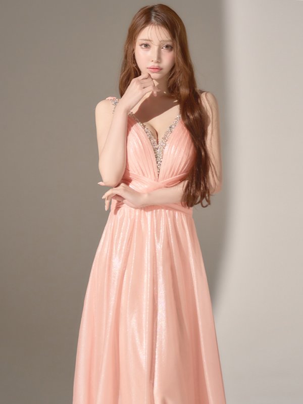 ピンク モデル：ももか　身長：156cm　着用サイズ：Sサイズ