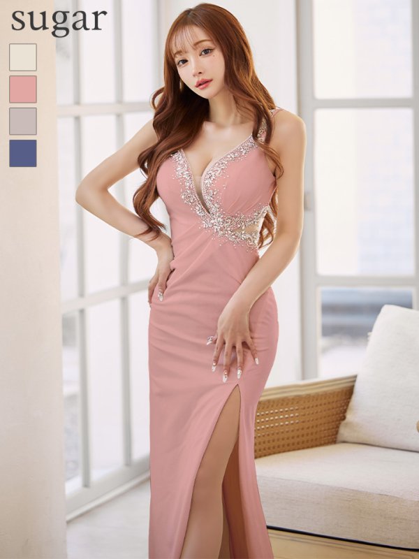 ピンク モデル：真優川咲　身長：158cm　着用サイズ：7号(Sサイズ)