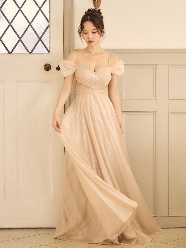 ベージュ モデル：ゆめ　身長：160cm　着用サイズ：Sサイズ