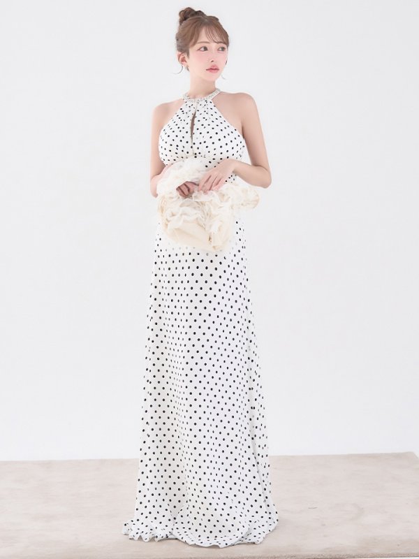 ホワイト　モデル：りな　身長：160cm　着用サイズ：Sサイズ