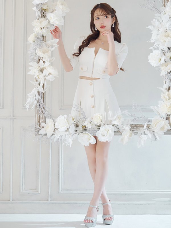 ホワイト モデル：ゆめ　身長：160cm　着用サイズ：Sサイズ