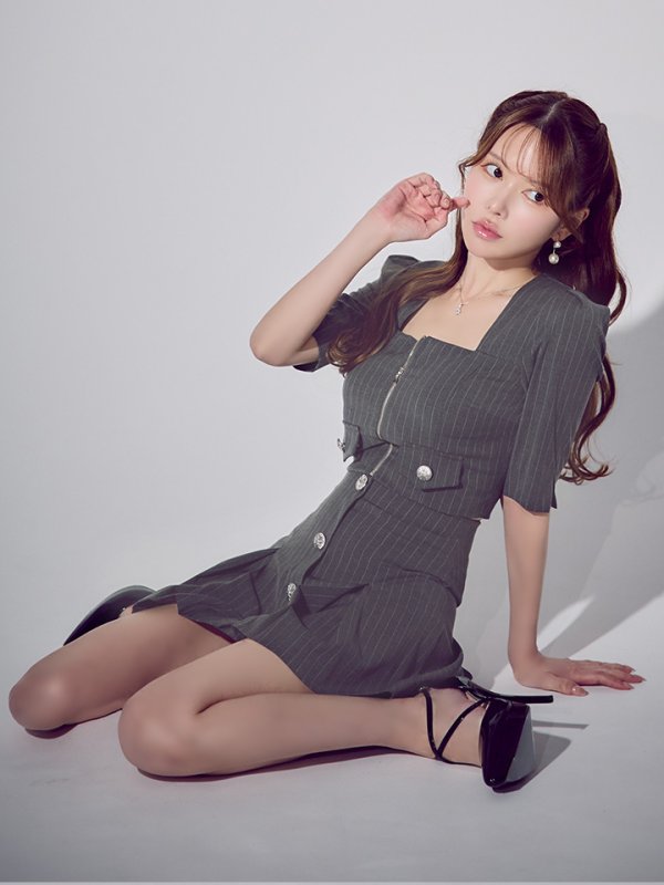 グレー　モデル：ゆめ　身長：160cm　着用サイズ：Sサイズ