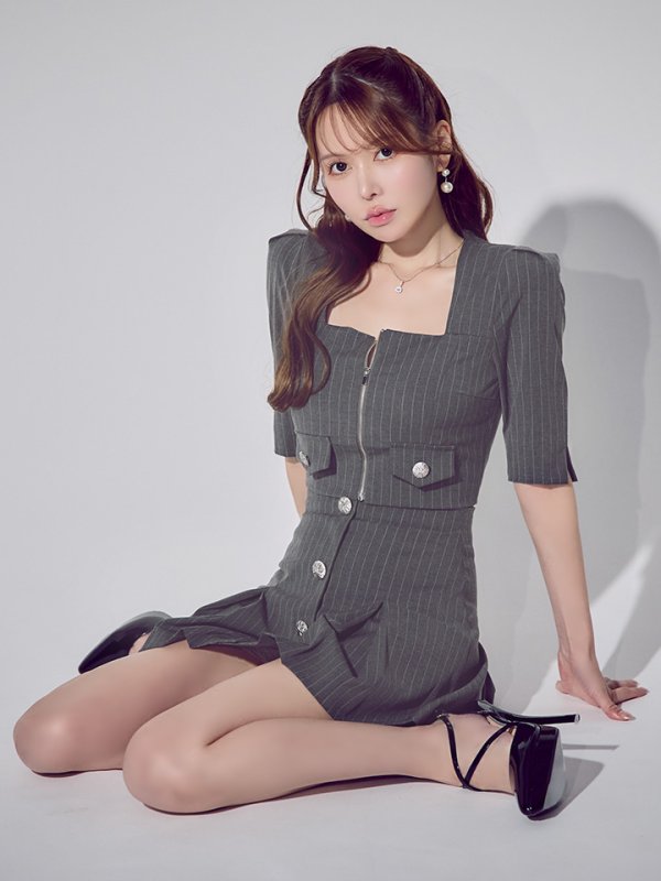 グレー　モデル：ゆめ　身長：160cm　着用サイズ：Sサイズ