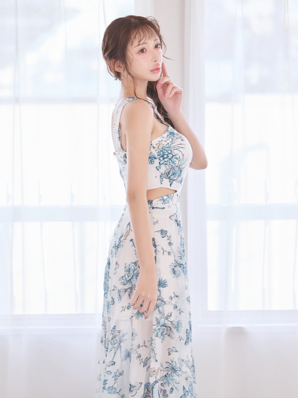 ブループリント　モデル：りな　身長：160cm　着用サイズ：Sサイズ