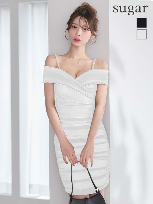 ホワイト　モデル：るりぴ　身長：165cm　着用サイズ：Sサイズ