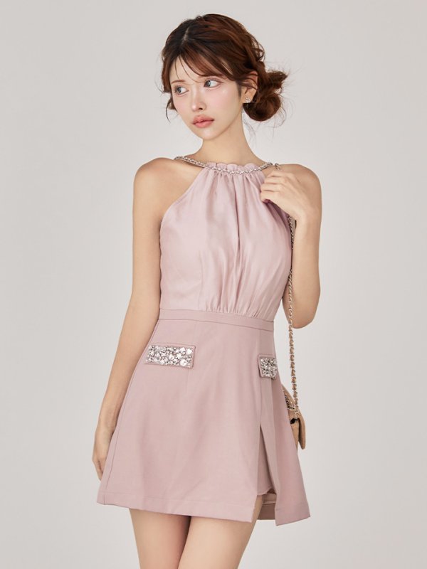 ピンクベージュ モデル：まりん　身長：164cm　着用サイズ：Sサイズ