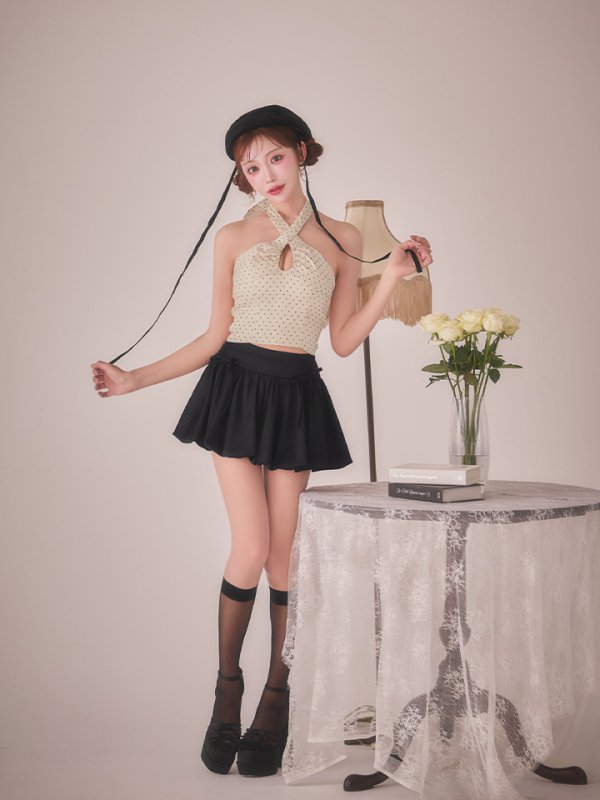 アイボリーxブラック モデル：明日花キララ　身長：162cm サイズ：Sサイズ