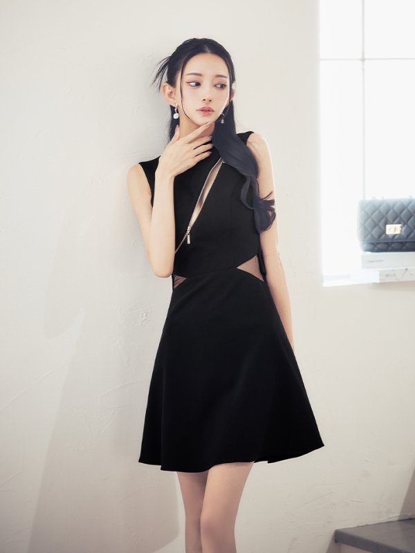 ブラック モデル:まおちゃる 身長:158cm 着用サイズ:Sサイズ