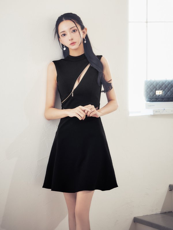 ブラック モデル:まおちゃる 身長:158cm 着用サイズ:Sサイズ