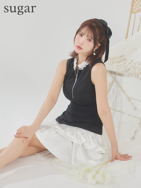 ブラックxホワイト モデル：三上悠亜　身長：159cm　着用サイズ：Sサイズ